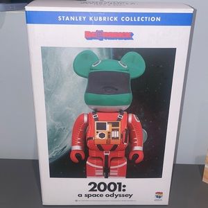 Bearbrick - 2001: Space Odyssey 400% & 100%